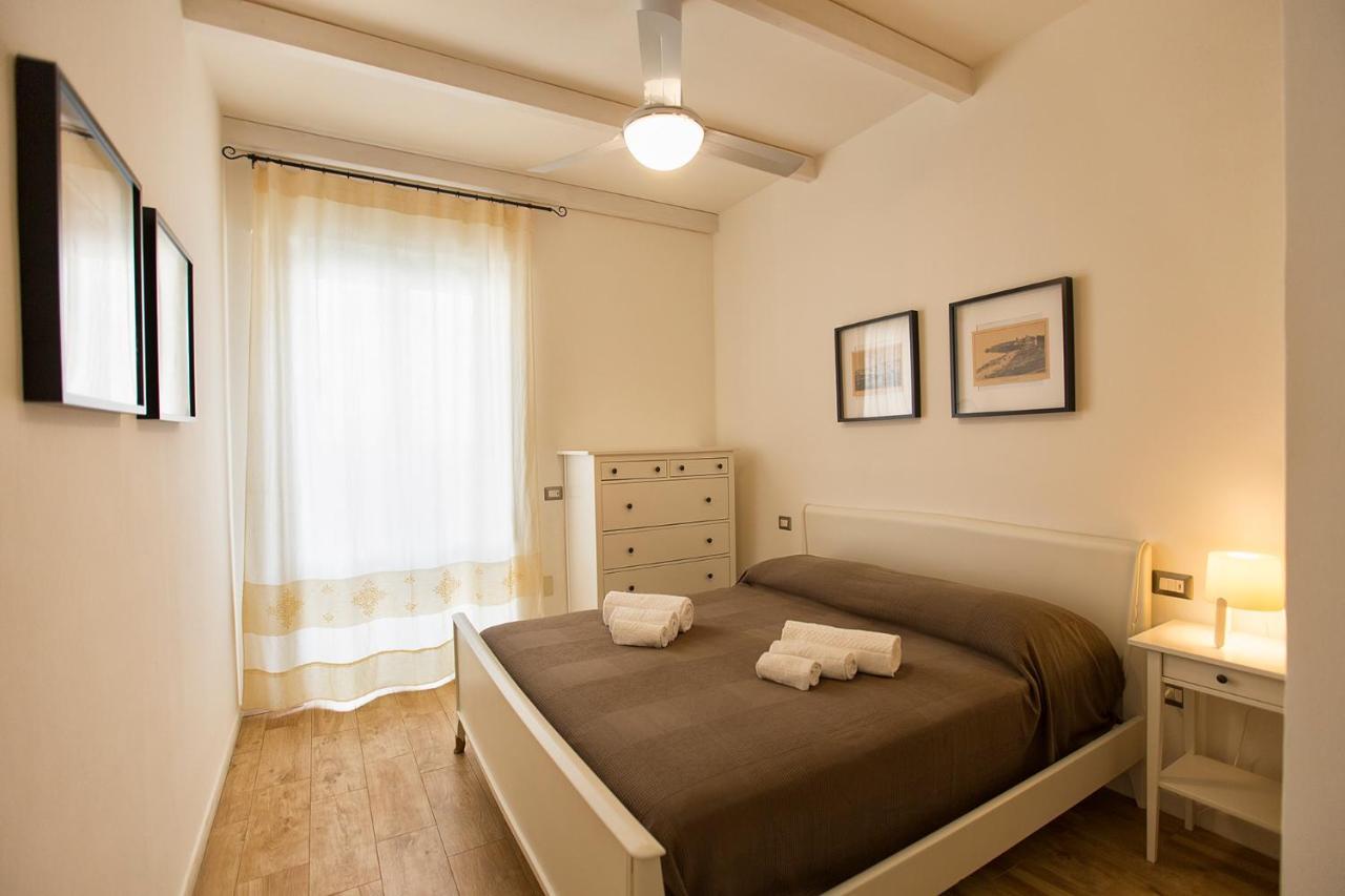 Alghero P.Umberto Old Town מראה חיצוני תמונה