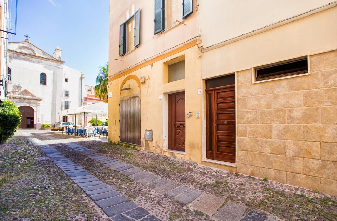 Alghero P.Umberto Old Town מראה חיצוני תמונה