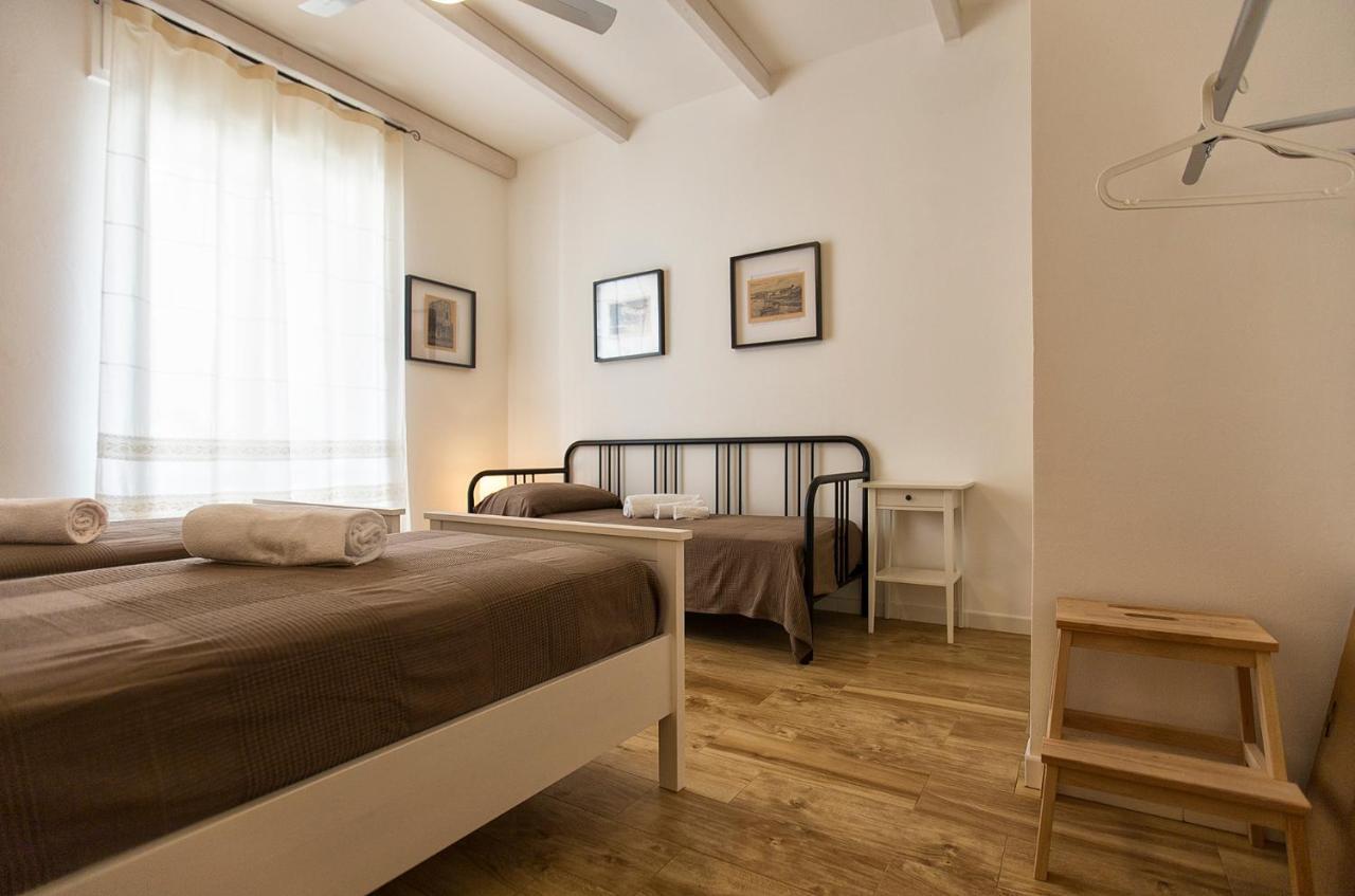 Alghero P.Umberto Old Town מראה חיצוני תמונה